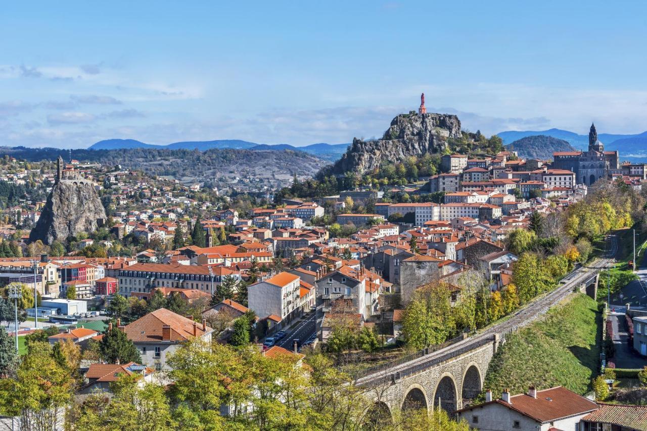Hotel Ibis Styles Le Puy En Velay Esterno foto
