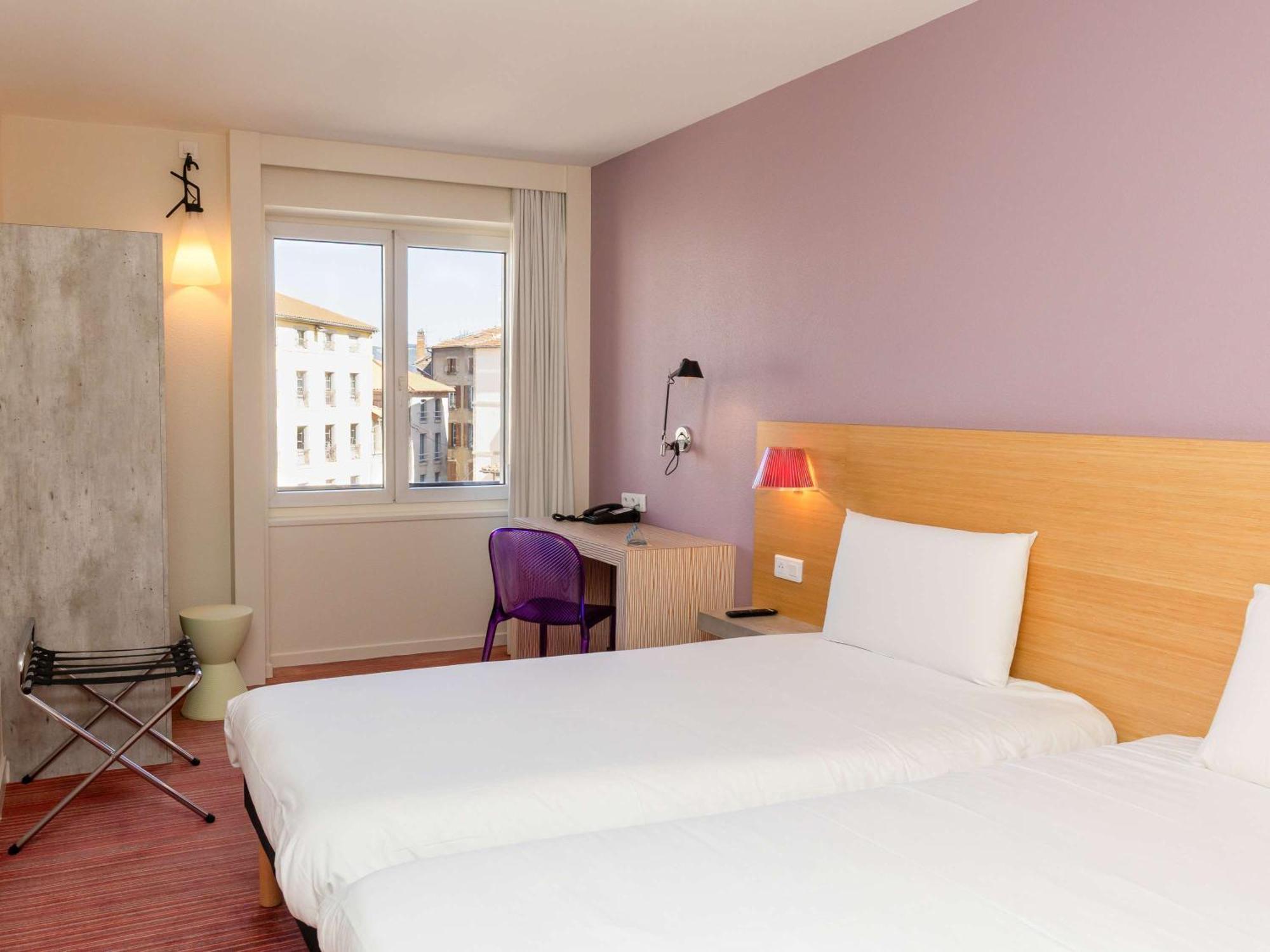 Hotel Ibis Styles Le Puy En Velay Esterno foto
