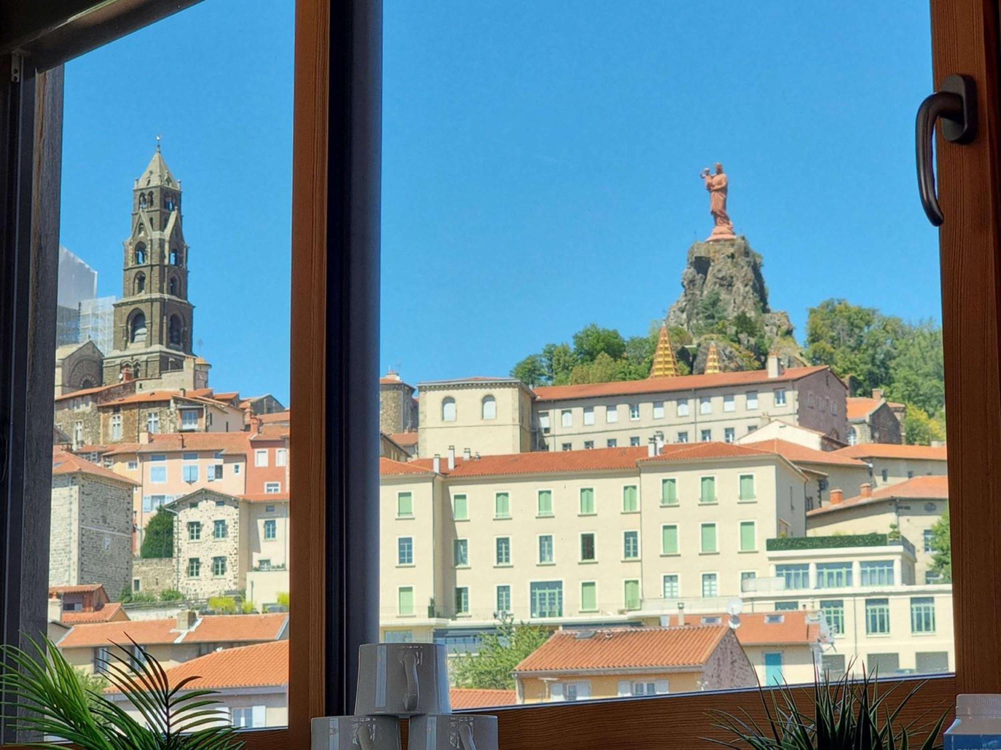 Hotel Ibis Styles Le Puy En Velay Esterno foto