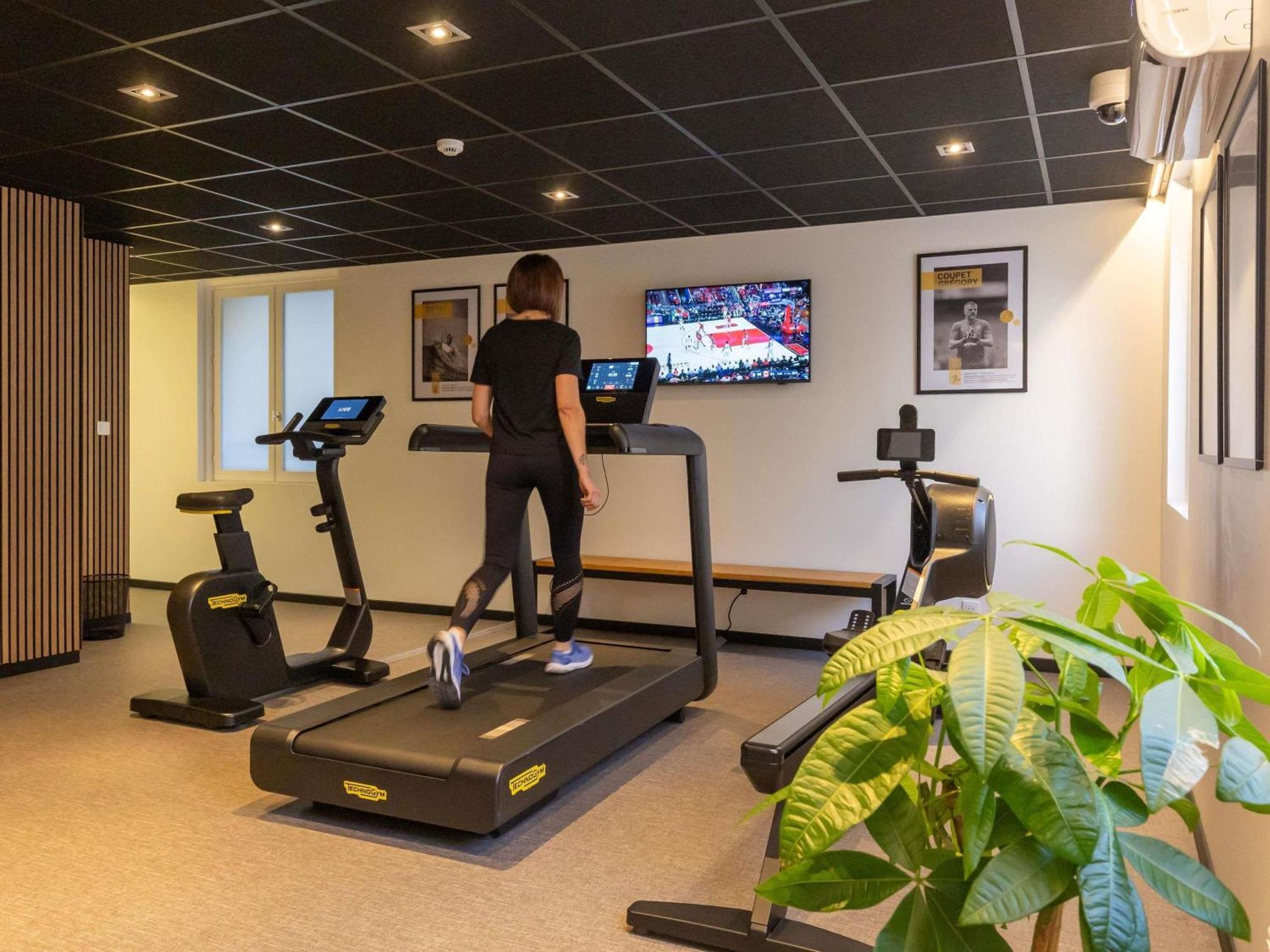 Hotel Ibis Styles Le Puy En Velay Esterno foto